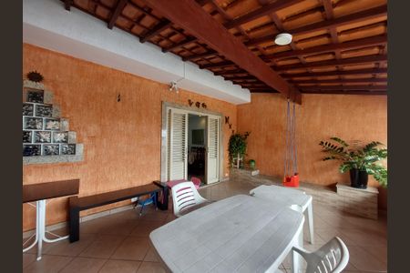 Casa à venda com 150m², 2 quartos e 2 vagas Casa à venda com 150m², 2 quartos e 2 vagasVaranda Gourmet