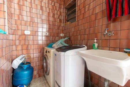 Casa para alugar com 65m², 2 quartos e 2 vagas Casa para alugar com 65m², 2 quartos e 2 vagasÁrea de Serviço