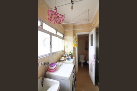 Apartamento à venda com 97m², 3 quartos e 1 vagaÁrea de Serviço