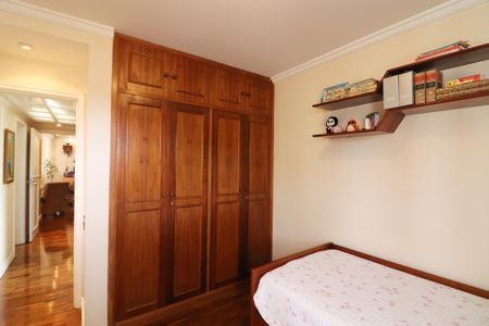 Apartamento à venda com 97m², 3 quartos e 1 vagaQuarto 2