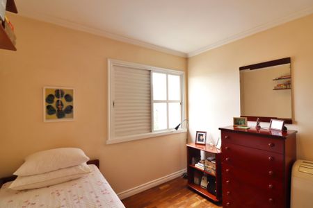 Apartamento à venda com 97m², 3 quartos e 1 vagaQuarto 2