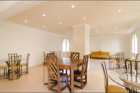 Apartamento à venda com 97m², 3 quartos e 1 vagaÁrea comum - Salão de festas