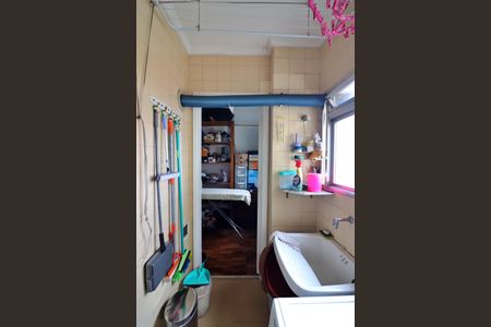 Apartamento à venda com 97m², 3 quartos e 1 vagaÁrea de Serviço