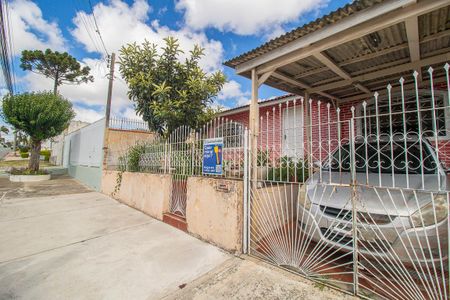 Casa à venda com 138m², 3 quartos e 1 vaga Casa à venda com 138m², 3 quartos e 1 vagaFachada