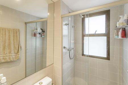Apartamento para alugar com 64m², 2 quartos e 1 vaga Apartamento para alugar com 64m², 2 quartos e 1 vagaBanheiro da Suíte