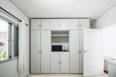 Casa à venda com 120m², 3 quartos e 2 vagas Casa à venda com 120m², 3 quartos e 2 vagasQuarto 1