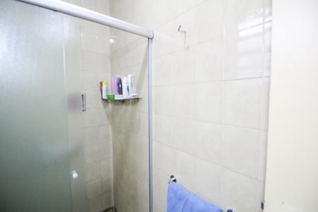 Casa à venda com 120m², 3 quartos e 2 vagas Casa à venda com 120m², 3 quartos e 2 vagasBanheiro 1