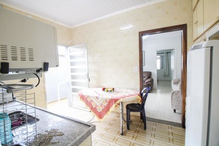 Casa à venda com 120m², 3 quartos e 2 vagas Casa à venda com 120m², 3 quartos e 2 vagasCozinha