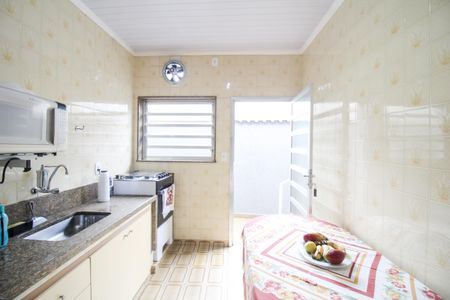 Casa à venda com 120m², 3 quartos e 2 vagas Casa à venda com 120m², 3 quartos e 2 vagasCozinha