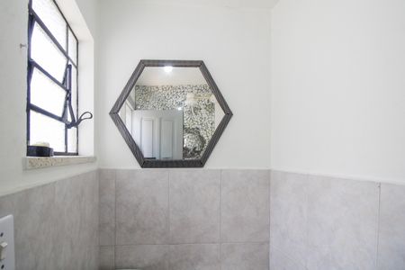 Casa à venda com 120m², 3 quartos e 2 vagas Casa à venda com 120m², 3 quartos e 2 vagasBanheiro 2