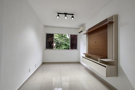 Sala de apartamento para alugar com 2 quartos, 50m² em Freguesia (jacarepaguá), Rio de Janeiro
