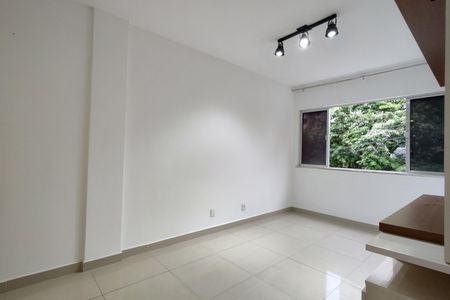 Sala de apartamento para alugar com 2 quartos, 50m² em Freguesia (jacarepaguá), Rio de Janeiro