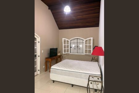 Quarto de casa de condomínio para alugar com 3 quartos, 790m² em Cidade Paquelandia, Itaquaquecetuba