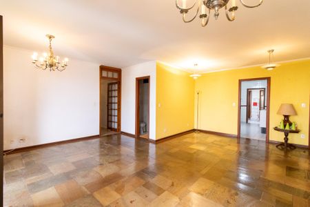 Sala de apartamento à venda com 3 quartos, 145m² em Vila Itapura, Campinas