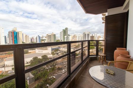 Varanda de apartamento à venda com 3 quartos, 145m² em Vila Itapura, Campinas