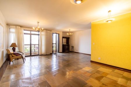 Sala de apartamento à venda com 3 quartos, 145m² em Vila Itapura, Campinas