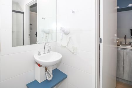 Studio para alugar com 26m², 1 quarto e sem vaga Studio para alugar com 26m², 1 quarto e sem vagaBanheiro