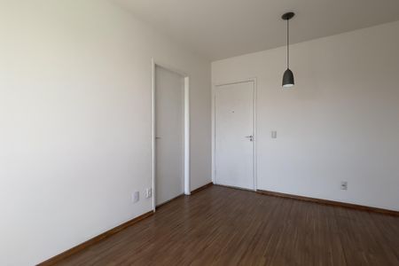 Sala de apartamento para alugar com 2 quartos, 52m² em Jardim Flor da Montanha, Guarulhos