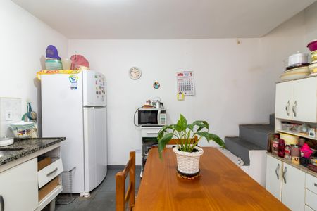 Casa à venda com 398m², 5 quartos e 2 vagas Casa à venda com 398m², 5 quartos e 2 vagasCozinha 2