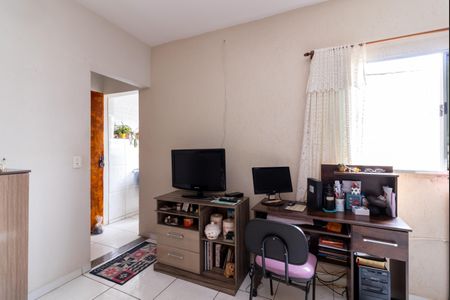 Casa à venda com 398m², 5 quartos e 2 vagas Casa à venda com 398m², 5 quartos e 2 vagasQuarto 5