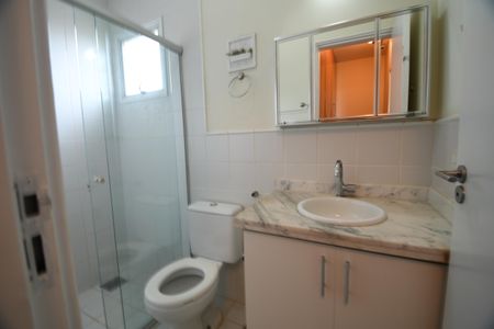 Casa de condomínio à venda com 122m², 3 quartos e 2 vagasBanheiro - Suíte