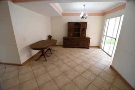 Sala de casa de condomínio à venda com 3 quartos, 122m² em Vila 31 de Março, Campinas