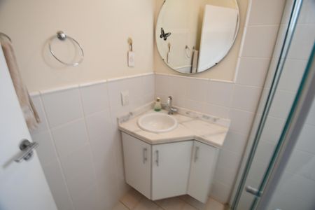 Casa de condomínio à venda com 122m², 3 quartos e 2 vagasBanheiro - Social