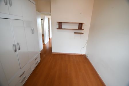 Casa de condomínio à venda com 122m², 3 quartos e 2 vagasQuarto 2