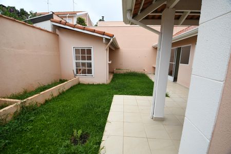 Casa de condomínio à venda com 122m², 3 quartos e 2 vagasQuintal / Jardim