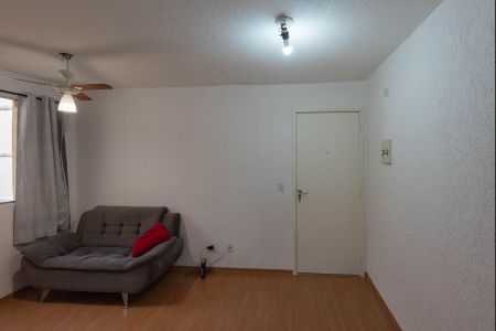 Sala de apartamento para alugar com 2 quartos, 45m² em Cidade Satélite Íris, Campinas