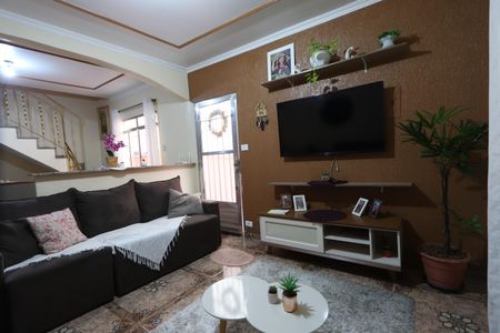 Sala de casa para alugar com 2 quartos, 100m² em Vila Rica, São Paulo