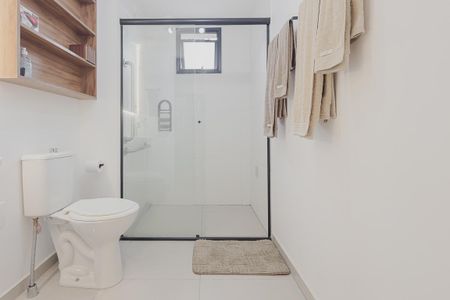 Studio à venda com 30m², 1 quarto e sem vaga Studio à venda com 30m², 1 quarto e sem vagaBanheiro