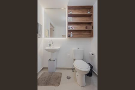 Studio à venda com 30m², 1 quarto e sem vaga Studio à venda com 30m², 1 quarto e sem vagaBanheiro