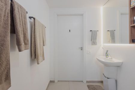 Studio à venda com 30m², 1 quarto e sem vaga Studio à venda com 30m², 1 quarto e sem vagaBanheiro