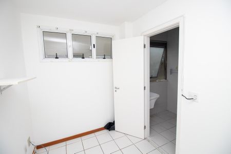 Apartamento para alugar com 160m², 3 quartos e 2 vagas Apartamento para alugar com 160m², 3 quartos e 2 vagasQuarto de Serviço