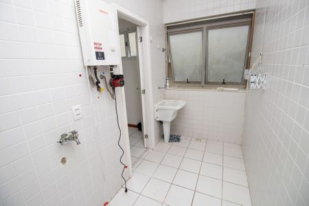 Apartamento para alugar com 160m², 3 quartos e 2 vagas Apartamento para alugar com 160m², 3 quartos e 2 vagasÁrea de Serviço