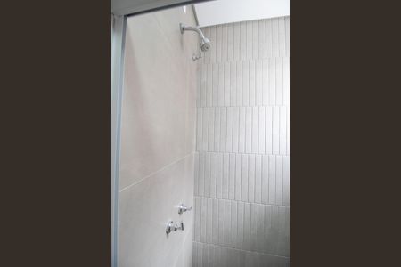 Casa de condomínio para alugar com 143m², 3 quartos e 2 vagas Casa de condomínio para alugar com 143m², 3 quartos e 2 vagasBanheiro da Suíte