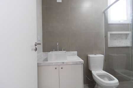 Casa de condomínio para alugar com 143m², 3 quartos e 2 vagas Casa de condomínio para alugar com 143m², 3 quartos e 2 vagasBanheiro Social
