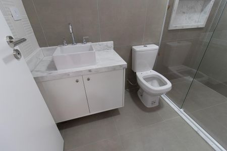 Casa de condomínio para alugar com 143m², 3 quartos e 2 vagas Casa de condomínio para alugar com 143m², 3 quartos e 2 vagasBanheiro Social