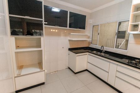 Casa de condomínio para alugar com 165m², 3 quartos e 3 vagasCozinha - Armários