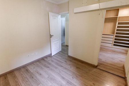 Casa de condomínio para alugar com 165m², 3 quartos e 3 vagasSuíte