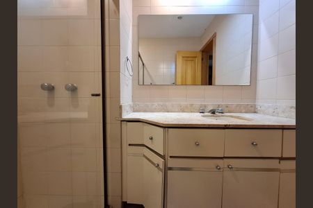 Apartamento para alugar com 80m², 2 quartos e 1 vaga Apartamento para alugar com 80m², 2 quartos e 1 vagaBanheiro