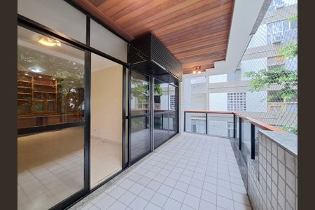 Apartamento para alugar com 80m², 2 quartos e 1 vaga Apartamento para alugar com 80m², 2 quartos e 1 vagaVaranda