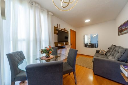 Detalhe Sala de apartamento para alugar com 2 quartos, 50m² em Cecília, Viamão