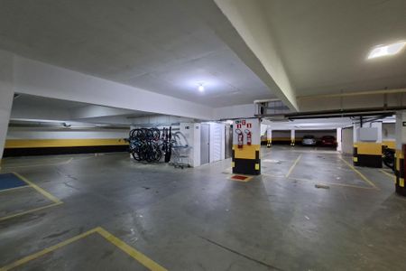 Apartamento para alugar com 55m², 1 quarto e 1 vaga Apartamento para alugar com 55m², 1 quarto e 1 vagaGaragem