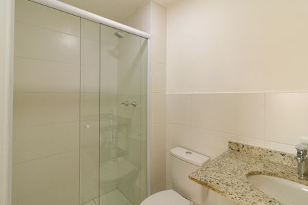 Apartamento para alugar com 56m², 2 quartos e 1 vaga Apartamento para alugar com 56m², 2 quartos e 1 vagaBanheiro da Suíte