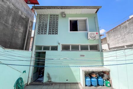 Casa à venda com 114m², 4 quartos e 2 vagas Casa à venda com 114m², 4 quartos e 2 vagasQuintal