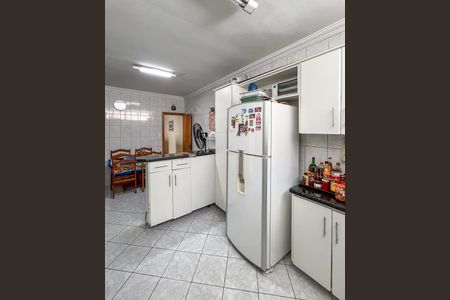 Casa à venda com 114m², 4 quartos e 2 vagas Casa à venda com 114m², 4 quartos e 2 vagasCozinha