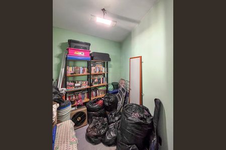 Casa à venda com 114m², 4 quartos e 2 vagas Casa à venda com 114m², 4 quartos e 2 vagasQuarto de Serviço