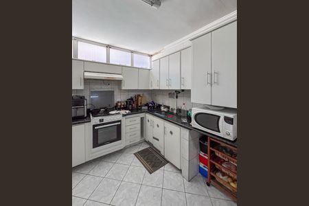 Casa à venda com 114m², 4 quartos e 2 vagas Casa à venda com 114m², 4 quartos e 2 vagasCozinha